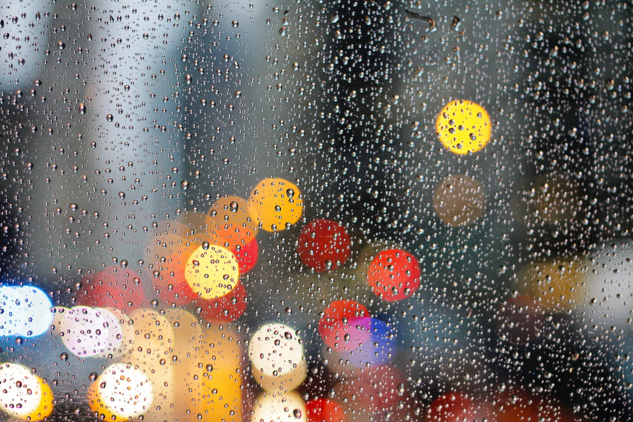 Heavy rain warning in 7 districts in Portugal - Portugal.com