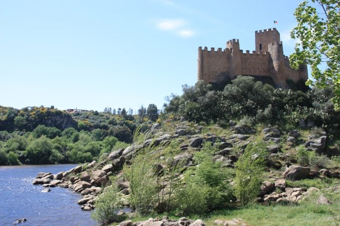 Almourol Castle - Portugal.com